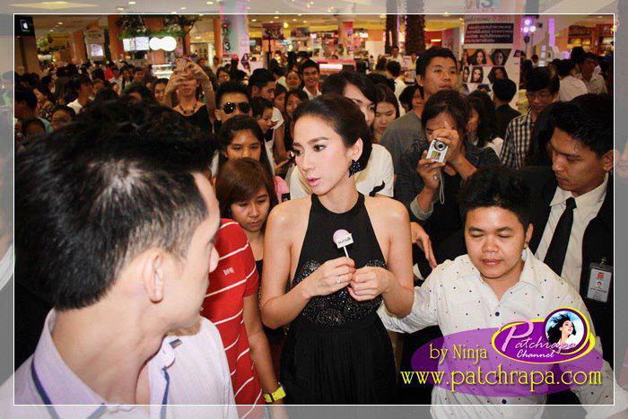 ซุปเปอร์สตาร์ เบอร์1 ของสยามประเทศ อั้ม พัชราภา  ตอนออกงาน