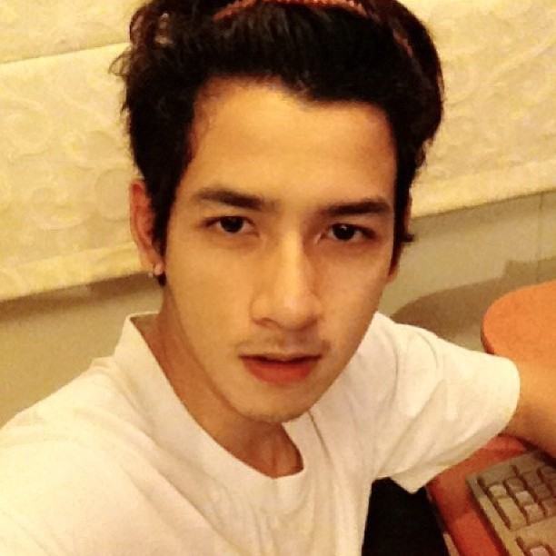ปลั๊ก สวีเดน น้องใหม่จากละครพื้นบ้าน "จันทร์สุริยะคาธ"