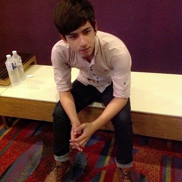 ปลั๊ก สวีเดน น้องใหม่จากละครพื้นบ้าน "จันทร์สุริยะคาธ"