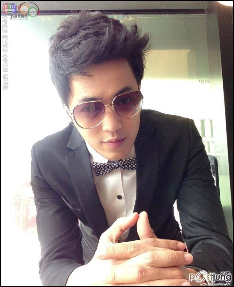 พิธีกรรูปหล่อ เฟรม แบงค์