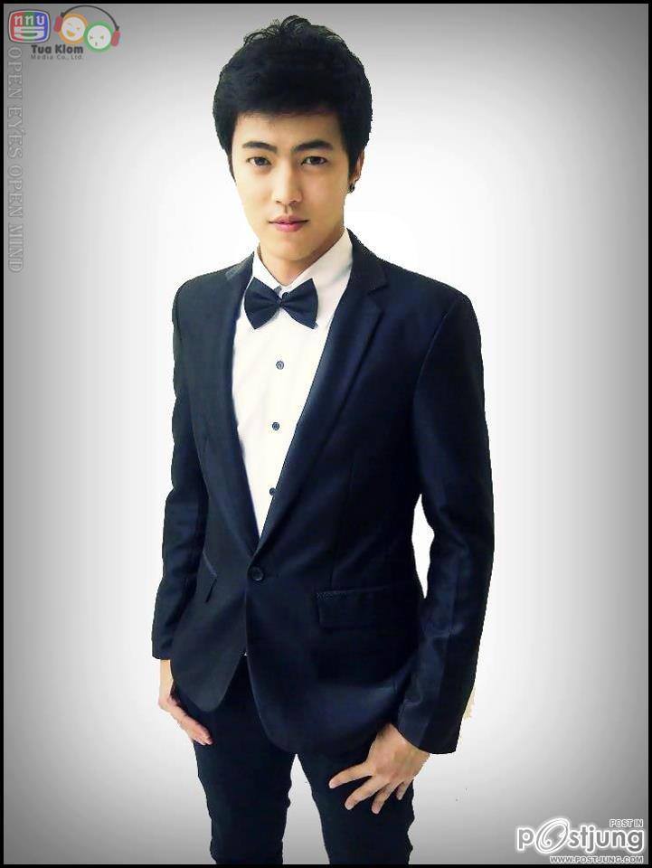 พิธีกรรูปหล่อ เฟรม แบงค์