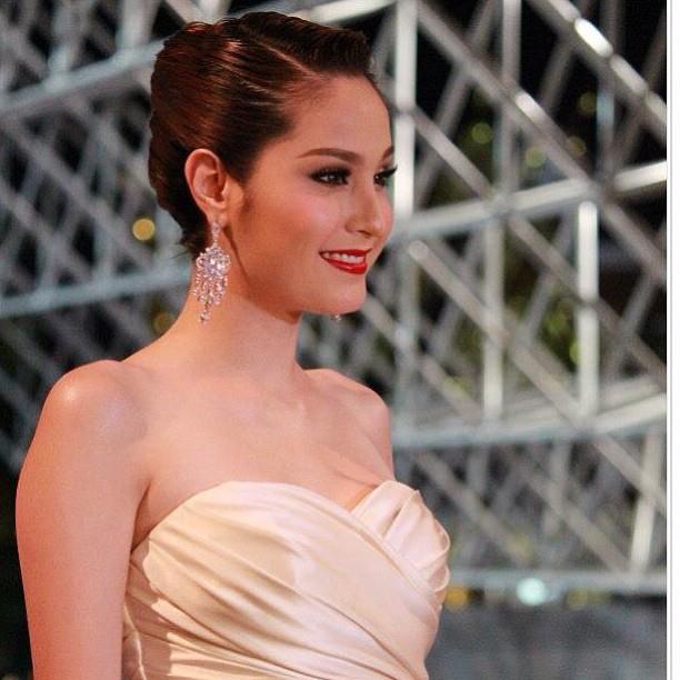 พิ้งค์กี้ vs ขวัญ ใครสวยกระชากใจกว่ากัน