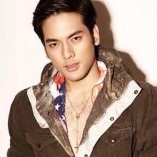 บอม ธนิน มนูญศิลป์ หล่ออ่า