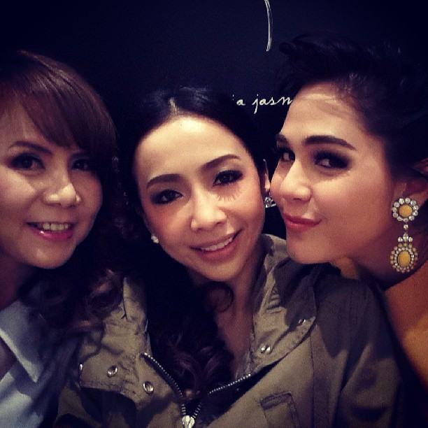 ชมพู่ อารยา