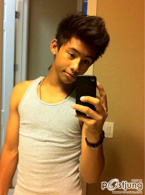 หล่อบ้างน่ารักบ้าง ๒