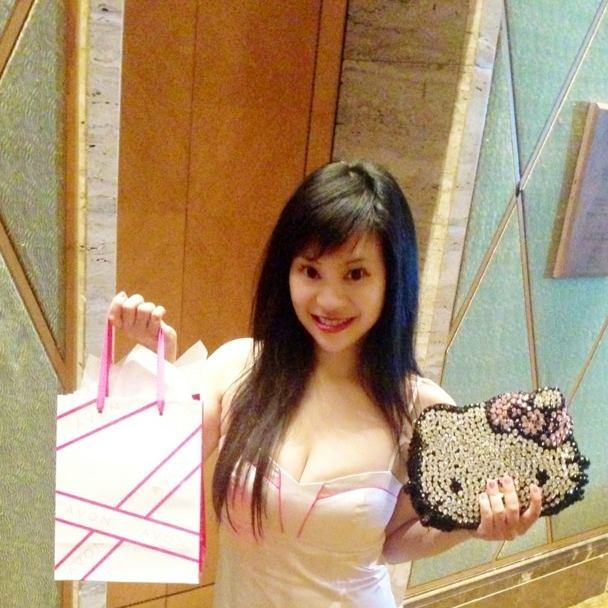 เปิดตัวแฟนสาวรองอั๋น