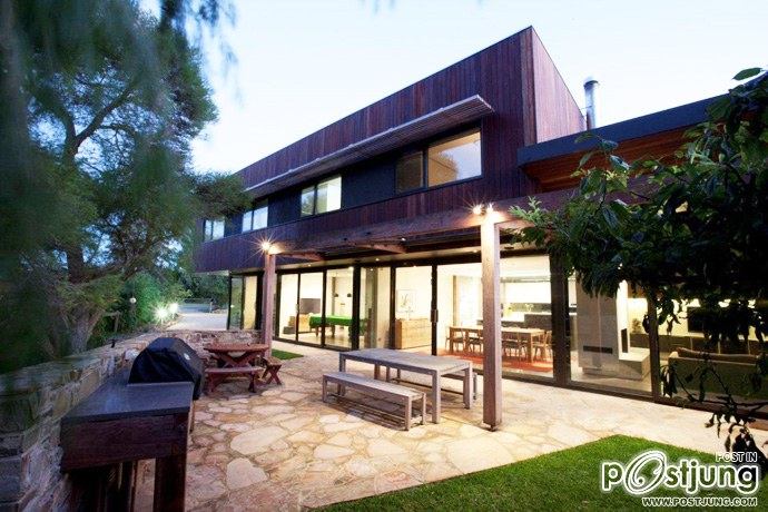 Point Lonsdale Beach House by Baenziger Coles