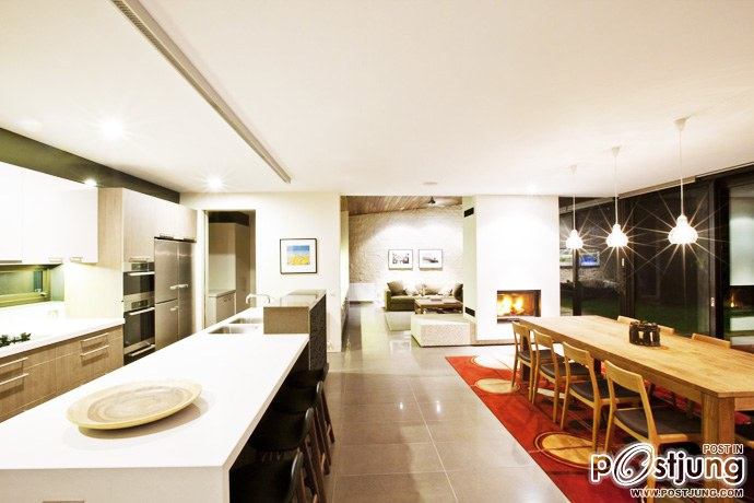 Point Lonsdale Beach House by Baenziger Coles