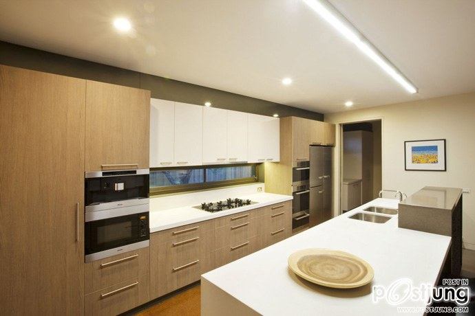 Point Lonsdale Beach House by Baenziger Coles