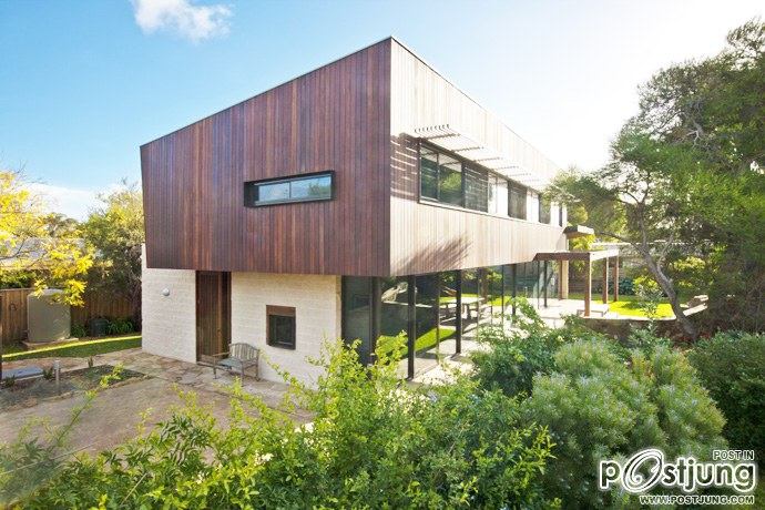 Point Lonsdale Beach House by Baenziger Coles