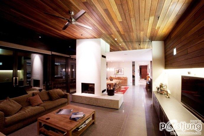 Point Lonsdale Beach House by Baenziger Coles