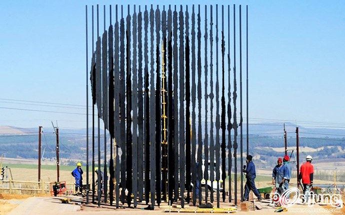 Amazing Nelson Mandela Sculpture