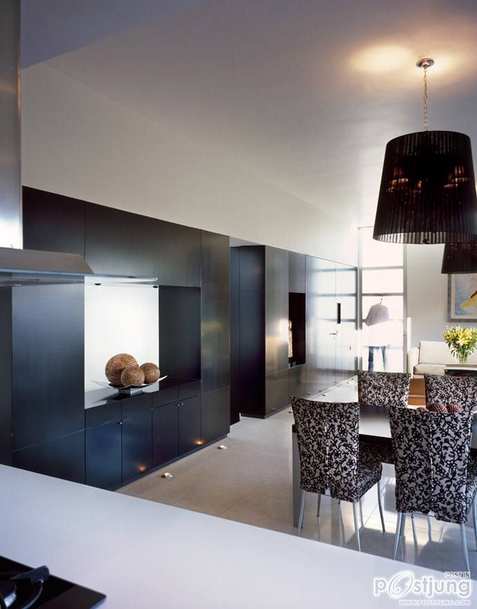 Contemporary Residence in Mexico City: M-House by Micheas Architects