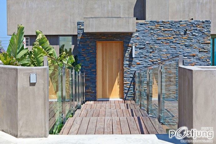 Bridge House in Malibu by Sorensen Architects