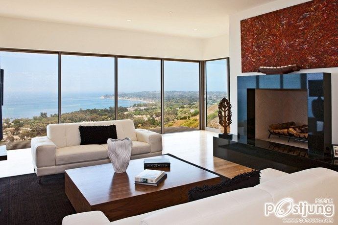 Bridge House in Malibu by Sorensen Architects