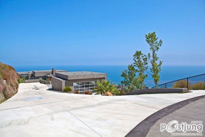 Bridge House in Malibu by Sorensen Architects