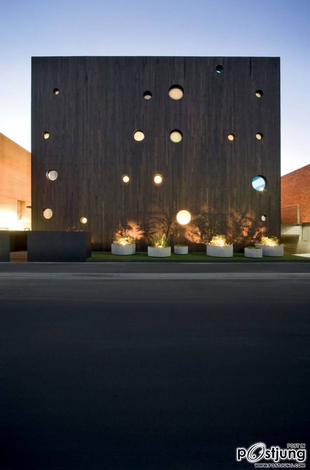 Hue Apartments by Jackson Clements Burrows