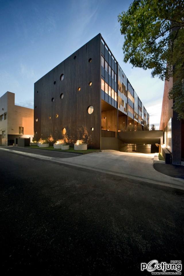 Hue Apartments by Jackson Clements Burrows