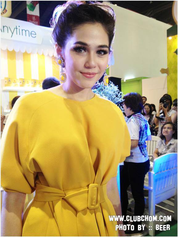 อัพเดท ชมพู่ 26/05/13 Daughter Brand @Thaifex