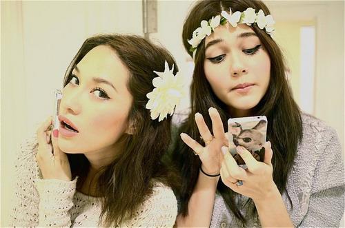 อัพเดทล่าสุด ชมพู่กับพลอย เฌอมาลย์ และเพื่อนLet's Go to France again!!!