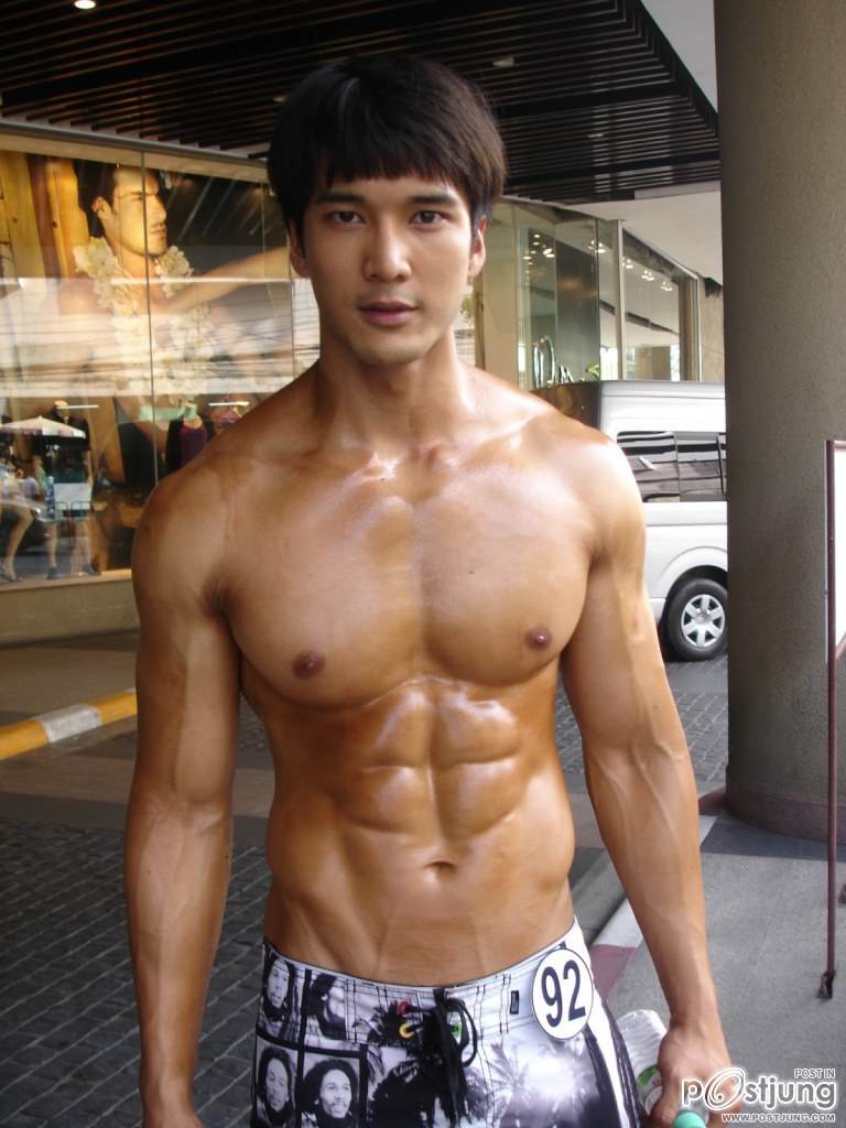 พี่ต๊อป หุ่นเซ๊ะมากๆ