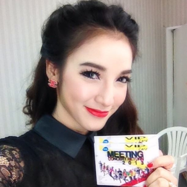 "แพท ณปภา"