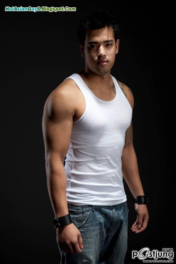 ล่ำๆนะเนี้ย