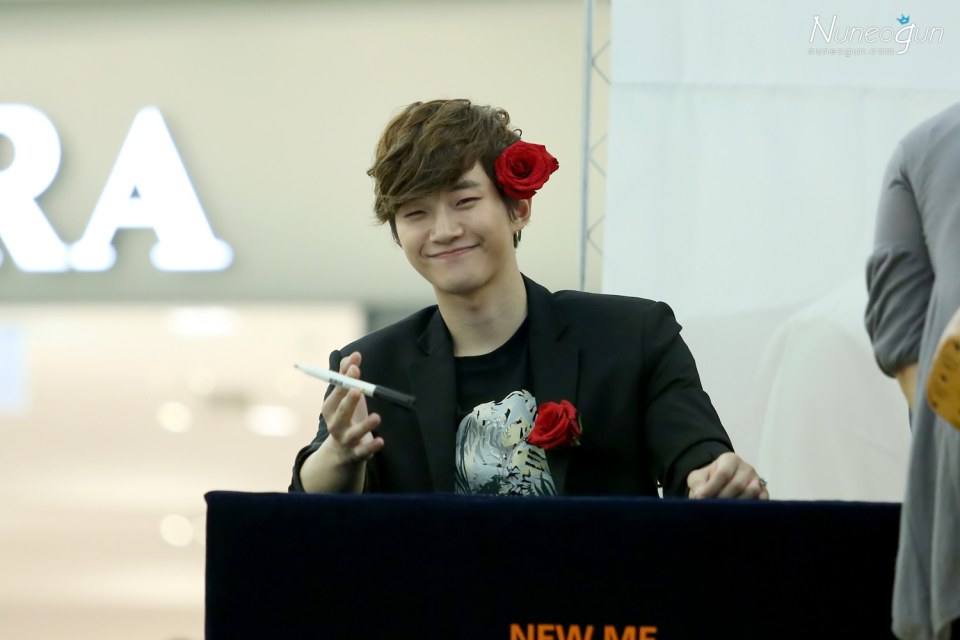 LEE JUNHO 2PM So Cute