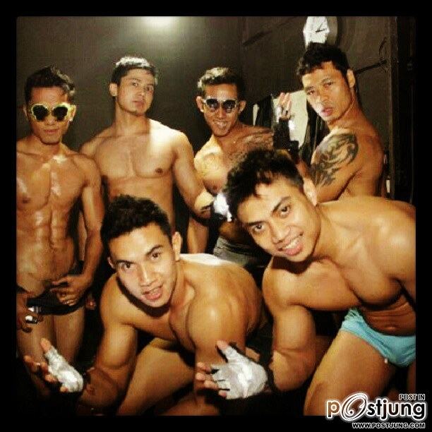 Gogo Boys...