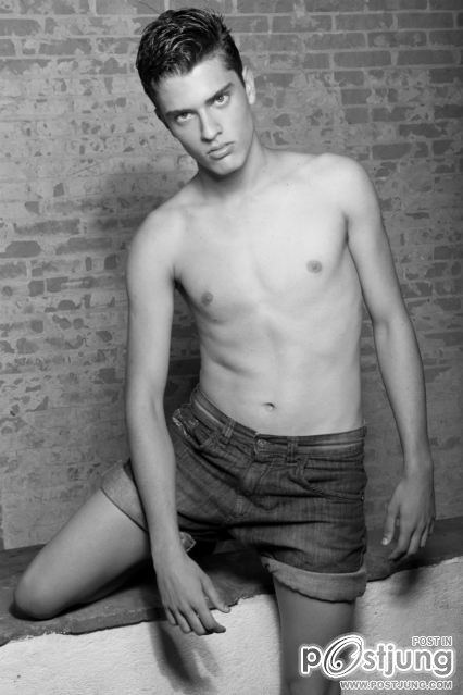 MALE MODELS FROM 1DEGREE AGENCY