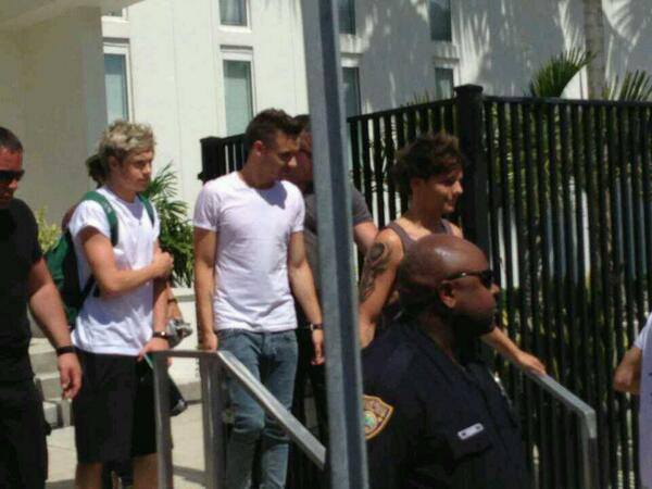 หนุ่มๆ One Direction ที่ Miami