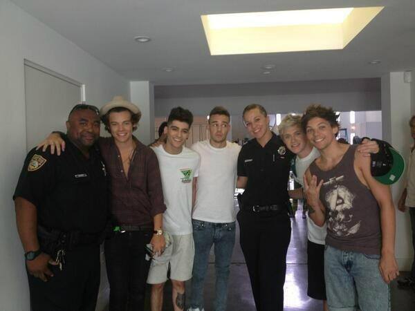 หนุ่มๆ One Direction ที่ Miami