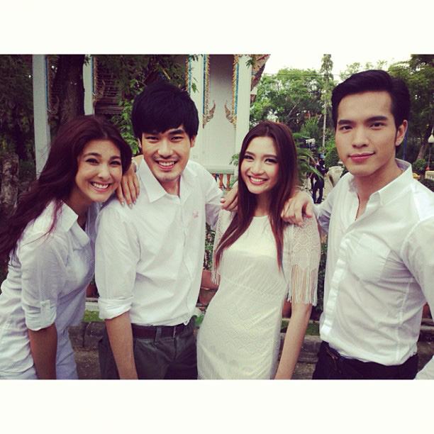 เปิดกอง... รถไฟ เรือเมล์ ลิเก กองถ่าย พบ 4 หนุ่มสุดฮา หล่อร้ายไม่เบา