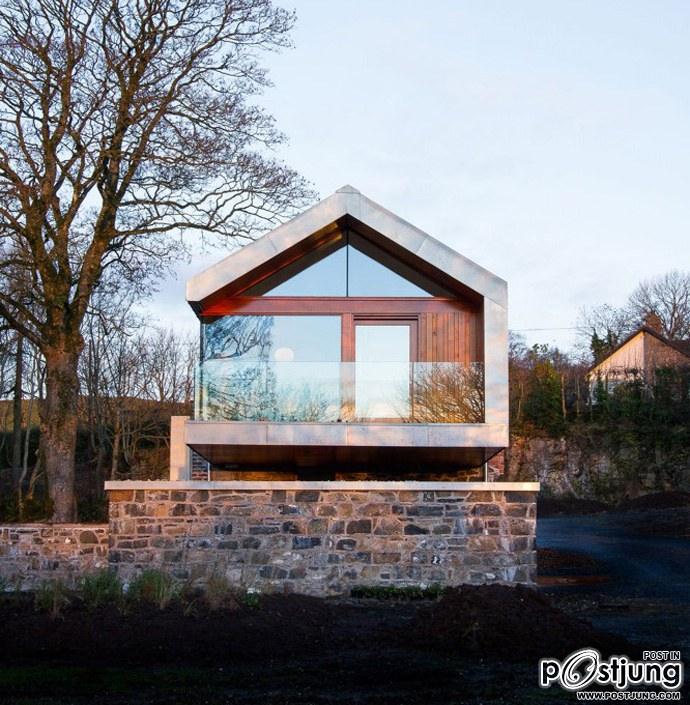 Stone and Glass Barn: Contemporary Style for a Traditional Building