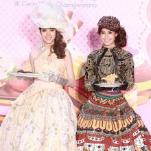 เอสเทอร์-มิ้น ชลิดา สวยๆค่ะ