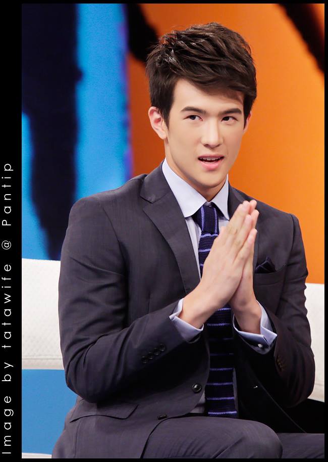 เจมส์ มาร์ & มิ้นต์ ชาลิดา @ รายการ Tonight Show (24-6-56)