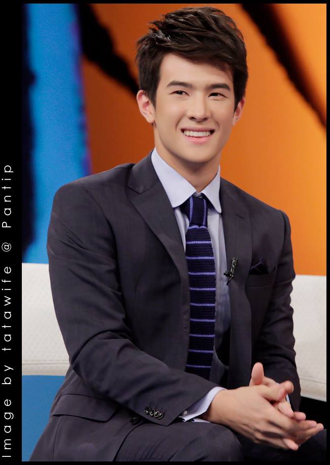 เจมส์ มาร์ & มิ้นต์ ชาลิดา @ รายการ Tonight Show (24-6-56)