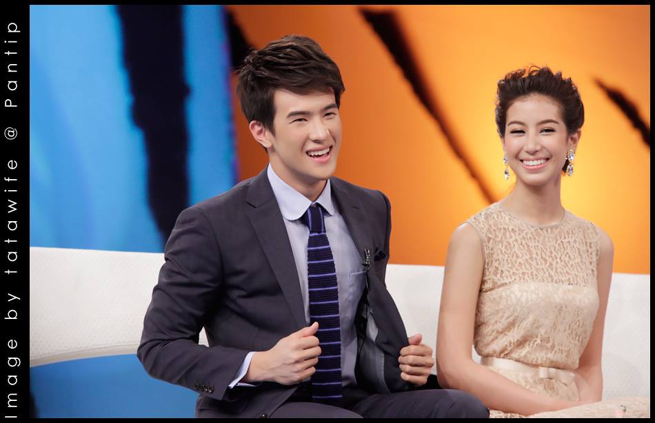 เจมส์ มาร์ & มิ้นต์ ชาลิดา @ รายการ Tonight Show (24-6-56)