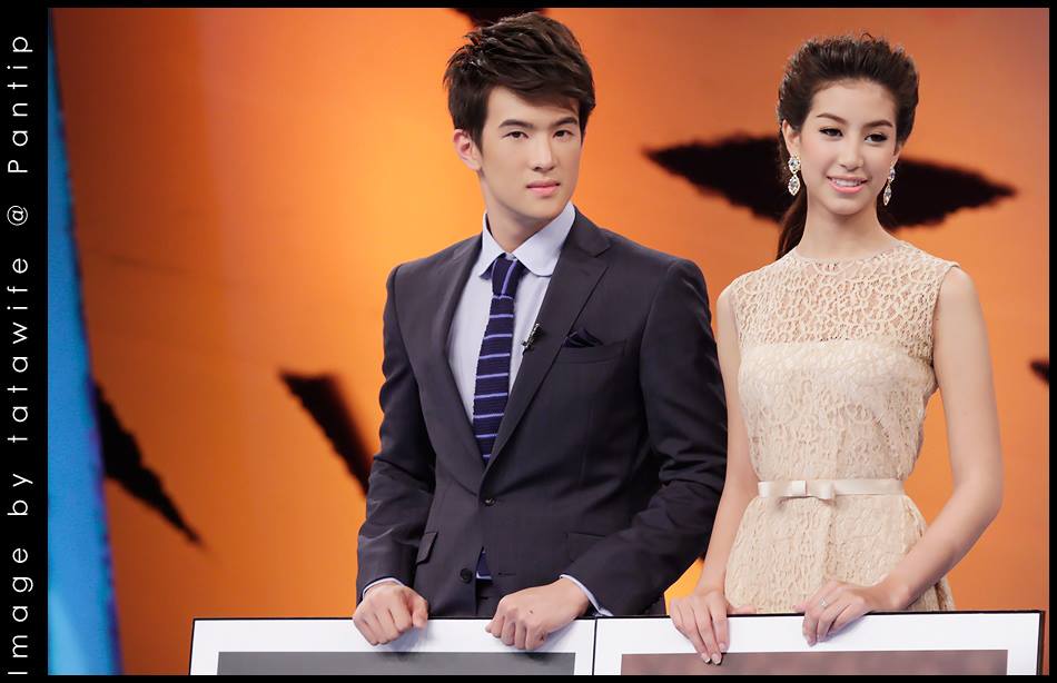 เจมส์ มาร์ & มิ้นต์ ชาลิดา @ รายการ Tonight Show (24-6-56)