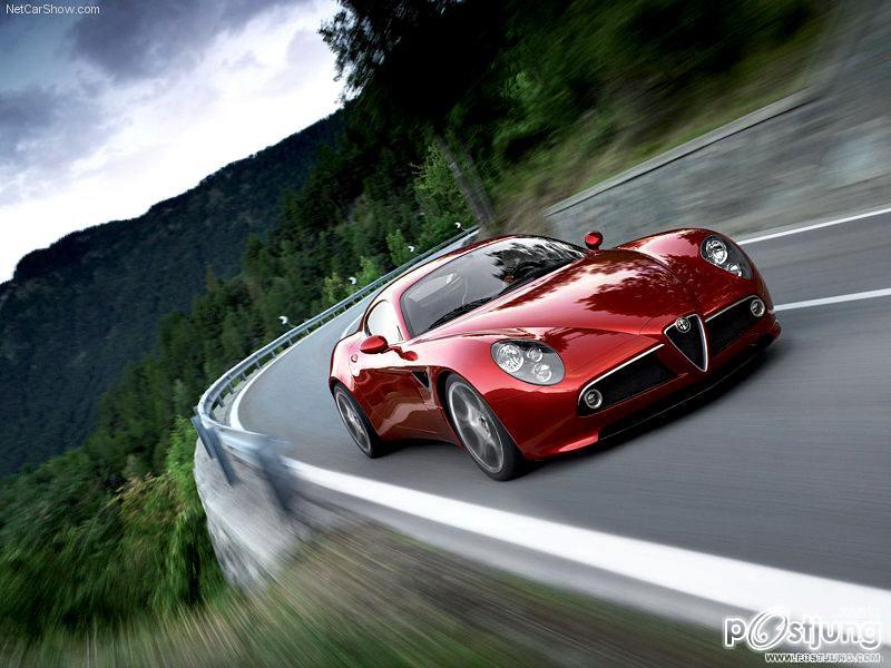 สง่างามแท้ Alfa Romeo 8c Competizione