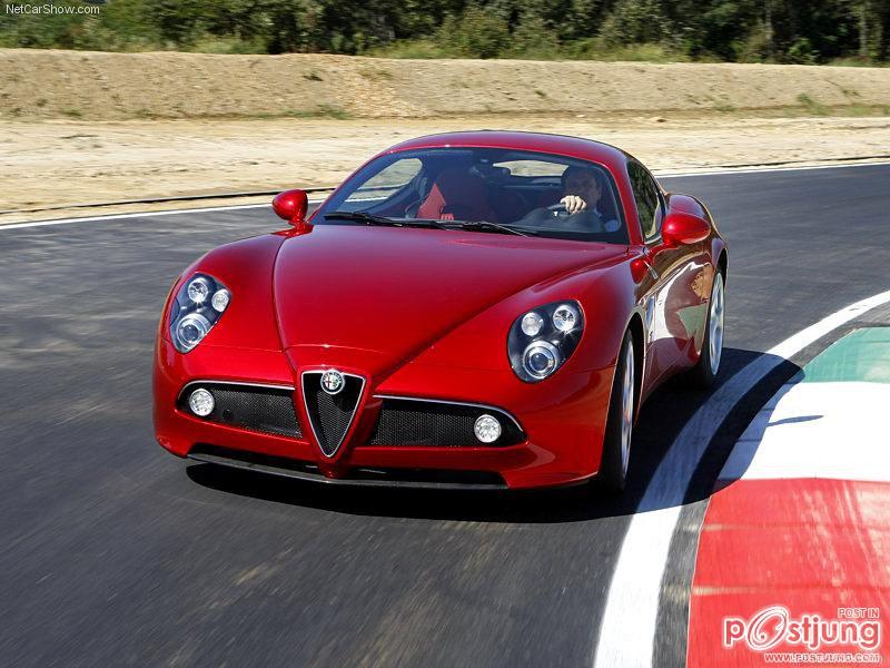 สง่างามแท้ Alfa Romeo 8c Competizione