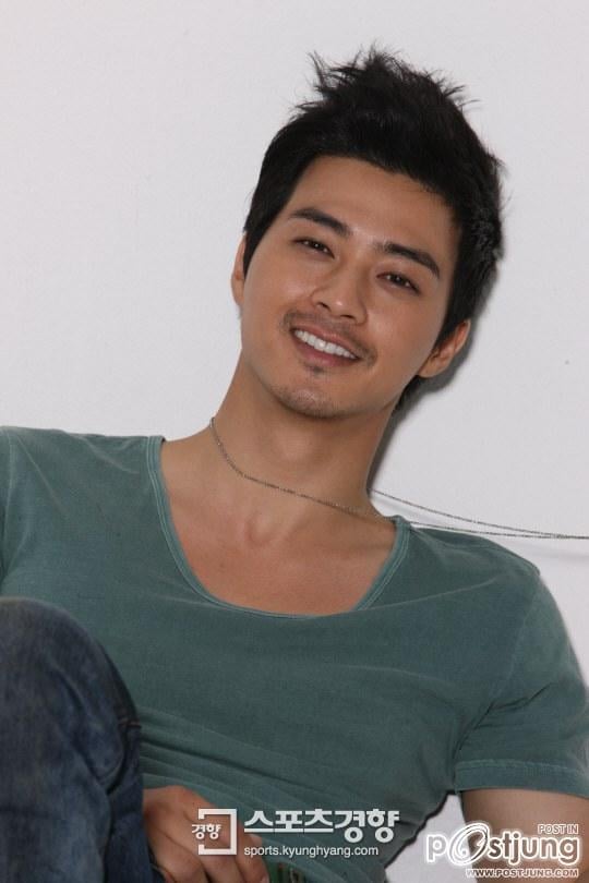 Kim Ji Hoon หล่อน่ารัก