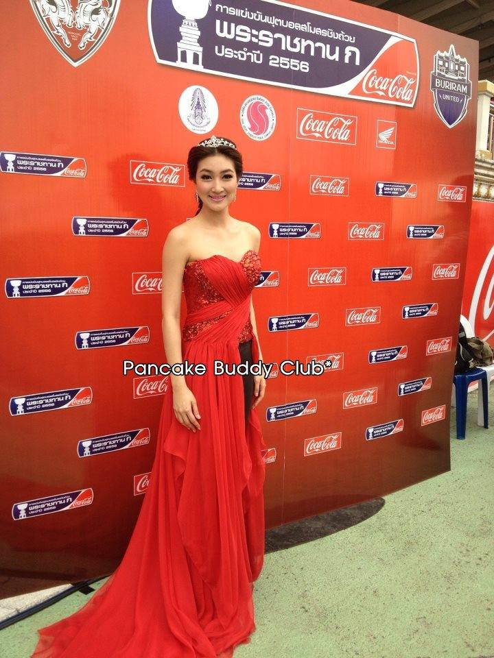 แพนเค้ก สวยสง่า ดุจดั่งเจ้า หญิง ใน นิยาย @ ในงาน Coke Charity Cup