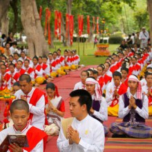 ไหว้ครูคณะวิจิตรศิลป์ มช ปี2556