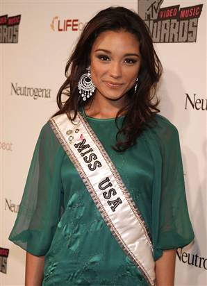 เดินทางมาเก็บตัวที่ประเทศเม็กซิโกในการประกวด Miss Universe 2007