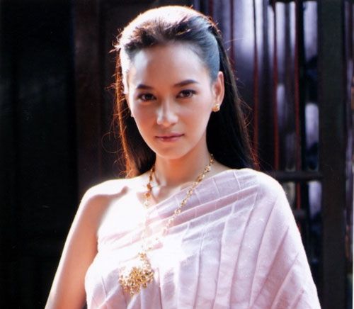 คุณชมนาถ จาก เรือนสเน่หา