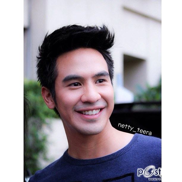 พี่โป๊ปจ๋า..ยิ้มหล่อๆจัง