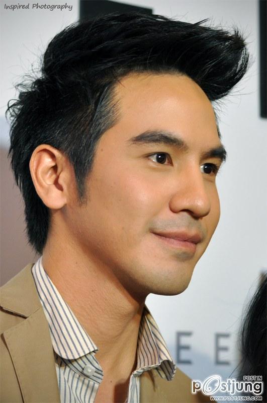 พี่โป๊ปจ๋า..ยิ้มหล่อๆจัง