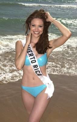 เก็บตัวที่ประเทศเปอร์โตริโกในการประกวด Miss Universe 2001