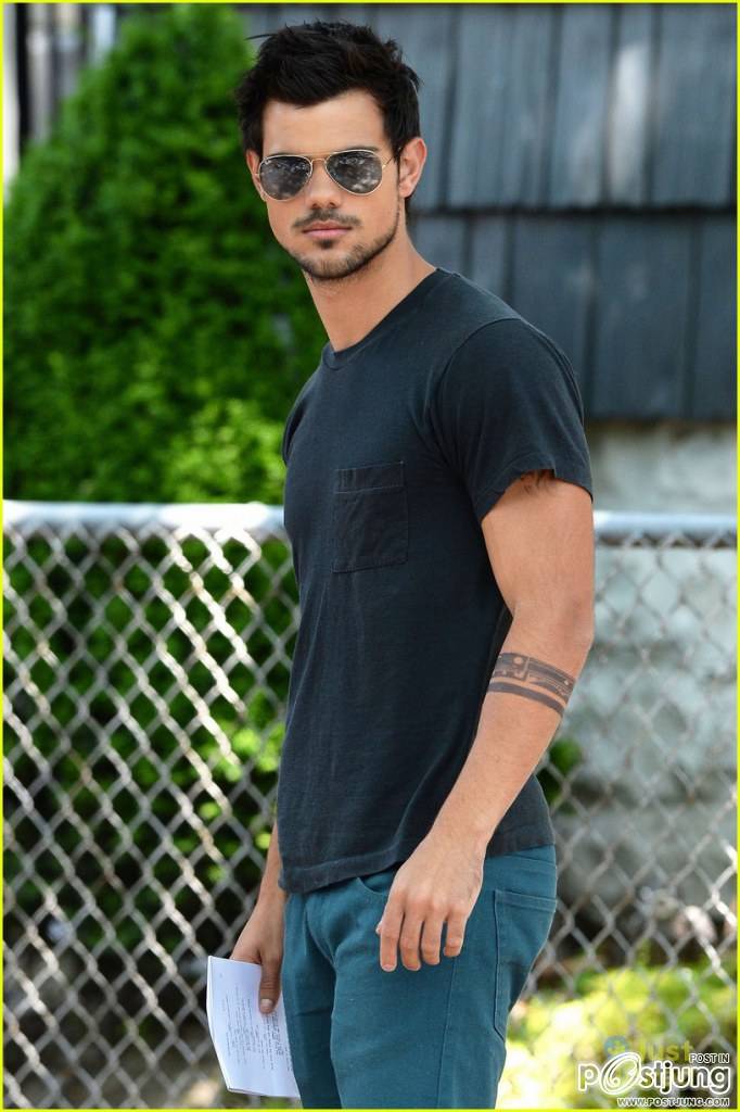 Taylor Lautner กล้ามน่ากัดๆ